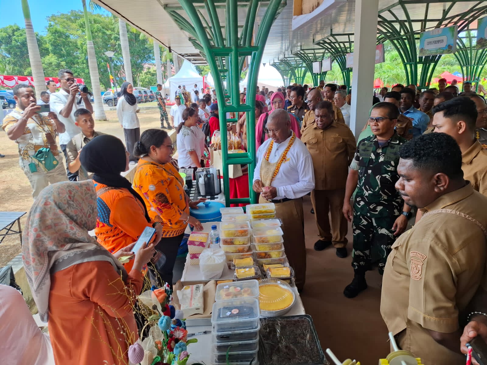 Anggaran Diperketat, Dominggus Tetap Dorong UMKM Papua Barat Tumbuh