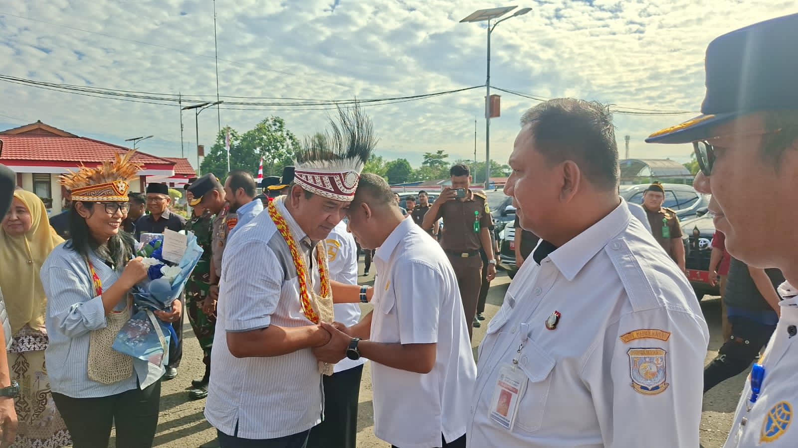 Bupati Yohanis Manibuy Sambut Kajati Baru Papua Barat, Sinergi Pemda dan Kejaksaan Diperkuat