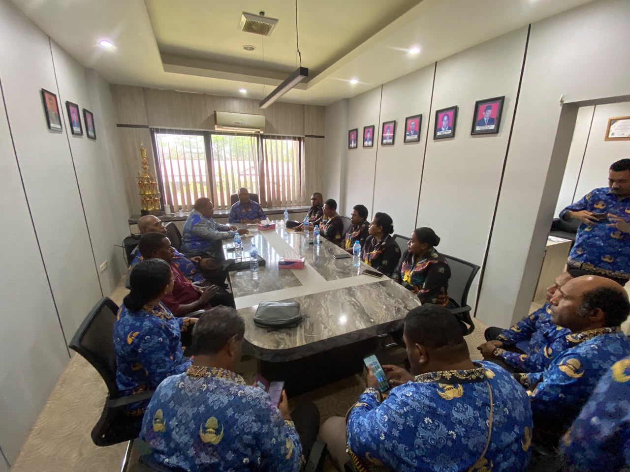 MRP PBD dan Pemkab Sorong Tindak Lanjuti Persoalan Sawit, Hutan dan Cetak Sawah