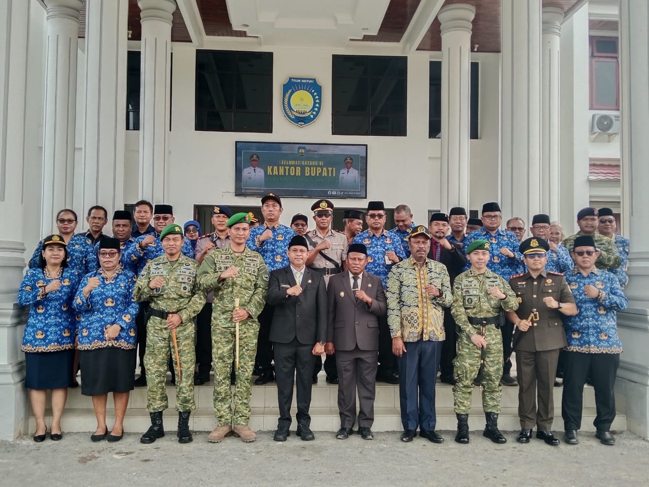 Bupati Anisto Pesan Pemuda Teluk Bintuni Adalah Pelaku Perubahan Bukan Penonton