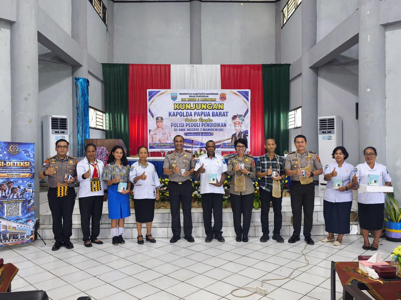 Kapolda Papua Barat Ajak Siswa SMK 2 Manokwari Jauhi Narkoba